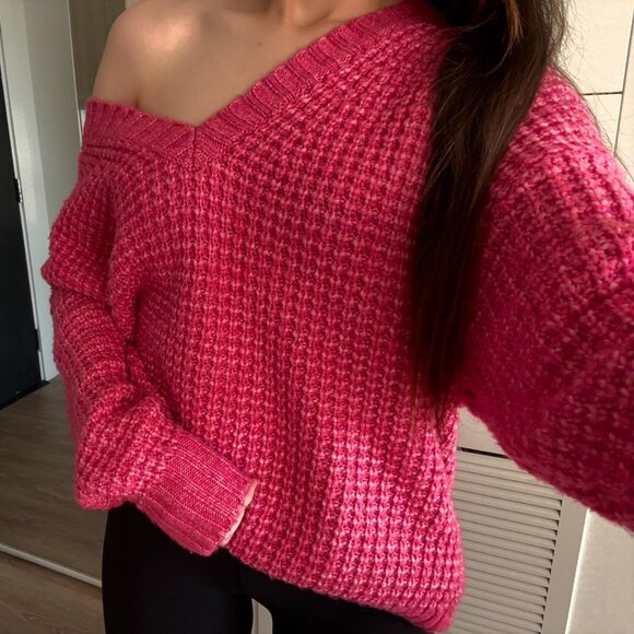 Oversized Hot Pink Off The Shoulder Chunky Knit Sweater Size M - Picture 5 of 10